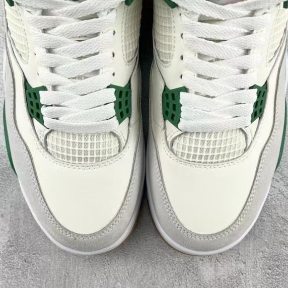 Jordan 4 White and green series